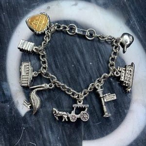 New Orleans 8 charms bracelet intricate details